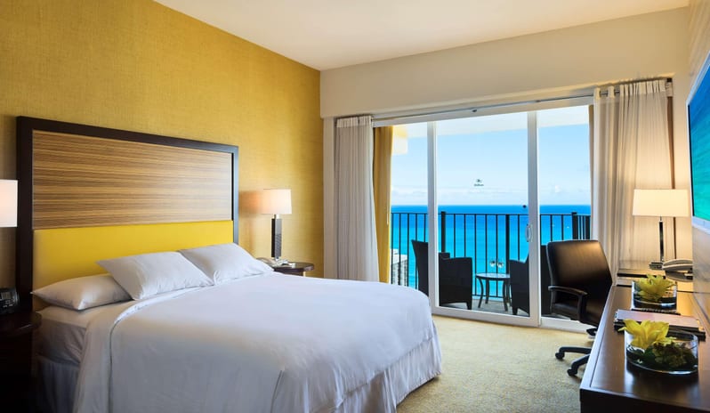 1 King Premium Ocean View